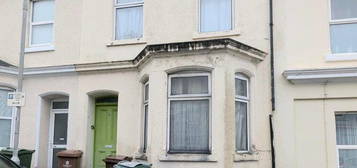 1 bedroom ground floor flat for sale