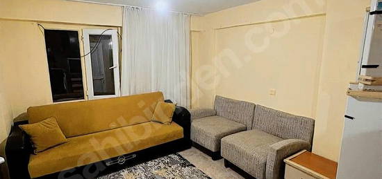 Sidede kiralık havuzlu stüdyo daire