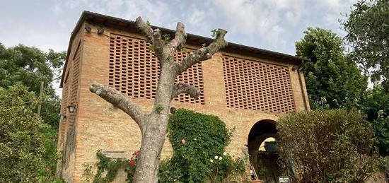 Casa colonica, da ristrutturare, 280 m², Fiano, Marcialla, Certaldo