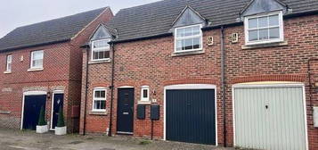 Terraced house to rent in Fairford Leys, Aylesbury HP19