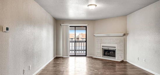 8335 Fairmount Dr Unit 9-206, Denver, CO 80247