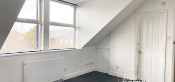 Studio to rent in Palmerston Road, London N22