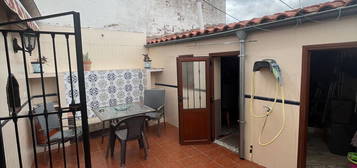 Chalet adosado en venta en calle de la Paz, 11