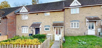 Maisonette to rent in Hyndman Close, Crawley RH11