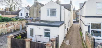 2 bedroom semi-detached house