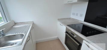 Studio to rent in Earlham Road, Norwich NR2