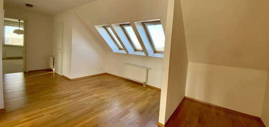 Dachgeschoß-Wohnung mit Terrasse - befristet auf 5 Jahre