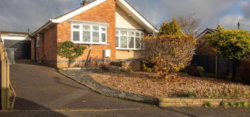 Bungalow to rent in 68 West Hill, Codnor, Ripley DE5