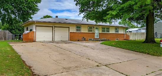 532 S  Queen Ave, Maize, KS 67101
