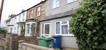 4 bed property to rent