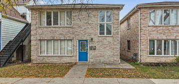 161 N 21st Ave, Melrose Park, IL 60160