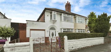 3 bedroom semi-detached house for sale