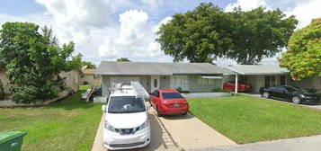 7501 NW 58th St, Tamarac, FL 33321