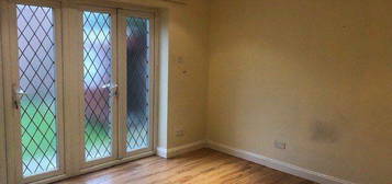 Detached house to rent in North Approach, Watford WD25