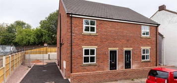 3 bedroom semi-detached house