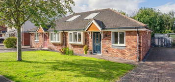 2 bedroom semi-detached bungalow for sale