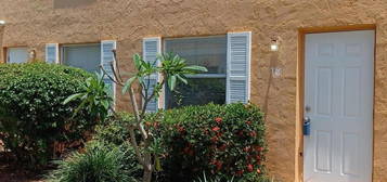 50 Needle Blvd Apt 13, Merritt Island, FL 32953