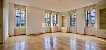 Appartement 7 pièces 250 m²