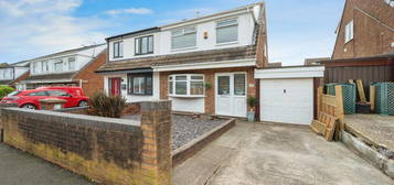 3 bedroom semi-detached house for sale