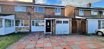 3 bedroom semi-detached house to rent