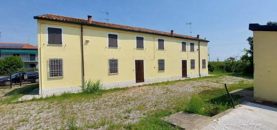 Casa indipendente con terreno agricolo