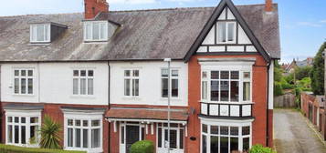 6 bedroom semi-detached house for sale