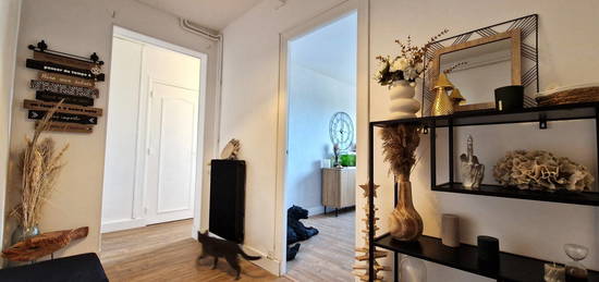 Appartement  à vendre, 5 pièces, 3 chambres, 82 m²