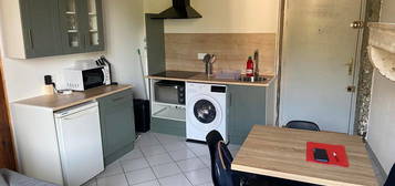 Appartement T1 Bis avec cave à St Cyr Au Mont D'Or