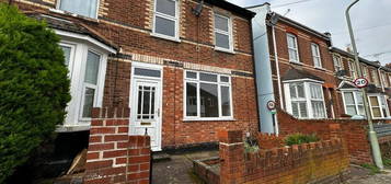 3 bedroom end of terrace house