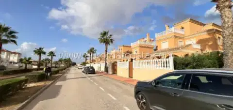 Chalet unifamiliar en Avenida de la Estaci&#xF3;n