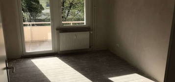 Helle Einzimmerwohnung mit Balkon