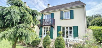 Maison 1 étage  à vendre, 6 pièces, 4 chambres, 132 m²