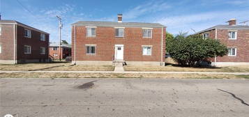 37 S Wright Ave Apt D, Fairborn, OH 45324