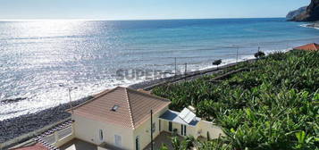 Casa / Villa T3 em Madalena do Mar de 141,00 m²