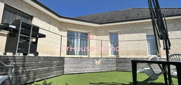 Maison de plain-pied  à vendre, 6 pièces, 3 chambres, 143 m²