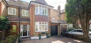 4 bed semi-detached house for sale