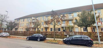 helle 2 Zi. Wohnung mit Balkon und TG Stellplatz in Altenerding