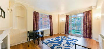 Flat to rent in Dorset House, Gloucester Place NW1