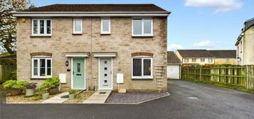 2 bedroom semi-detached house for sale