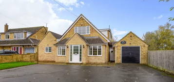 4 bedroom detached bungalow