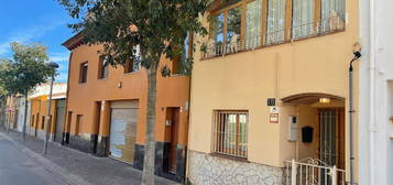 Chalet adosado en venta en calle del Terme