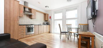 2 bed flat to rent