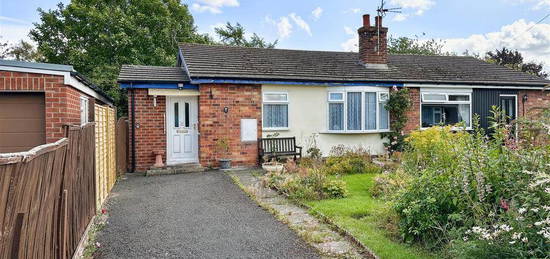 2 bedroom semi-detached bungalow for sale