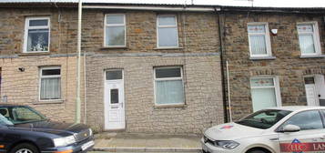 2 bedroom terraced house