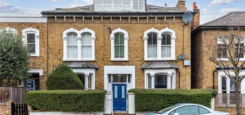 Flat for sale in Riversdale Road, London N5