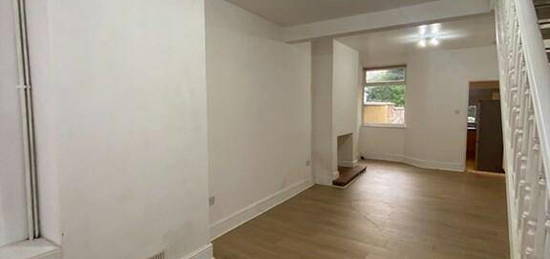 2 bedroom terraced house