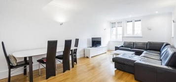 Flat to rent in Coleridge Gardens, London SW10