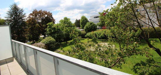 Traumhafte Wohnung im Herzen von St. Peter - Westbalkon im Grünen