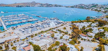 BODRUM YALIKAVAK'TA MARİNAYA CEPHELİ SATILIK 1+1 DAİRE