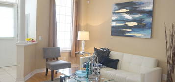 14 Locust Ter, Markham, ON L6E 1P1